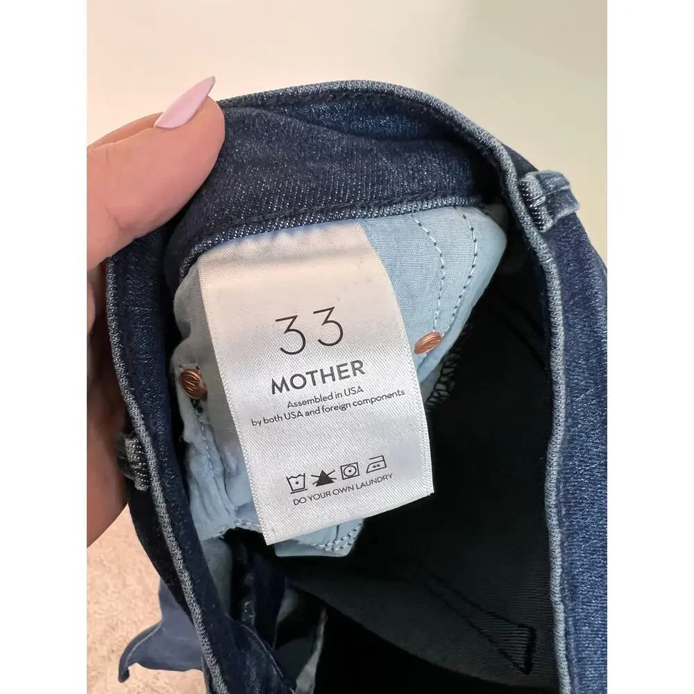 MOTHER  The Weekender Mid Rise Fray Flare Jeans Mint Condition Women's Size 33 - Picture 12 of 12